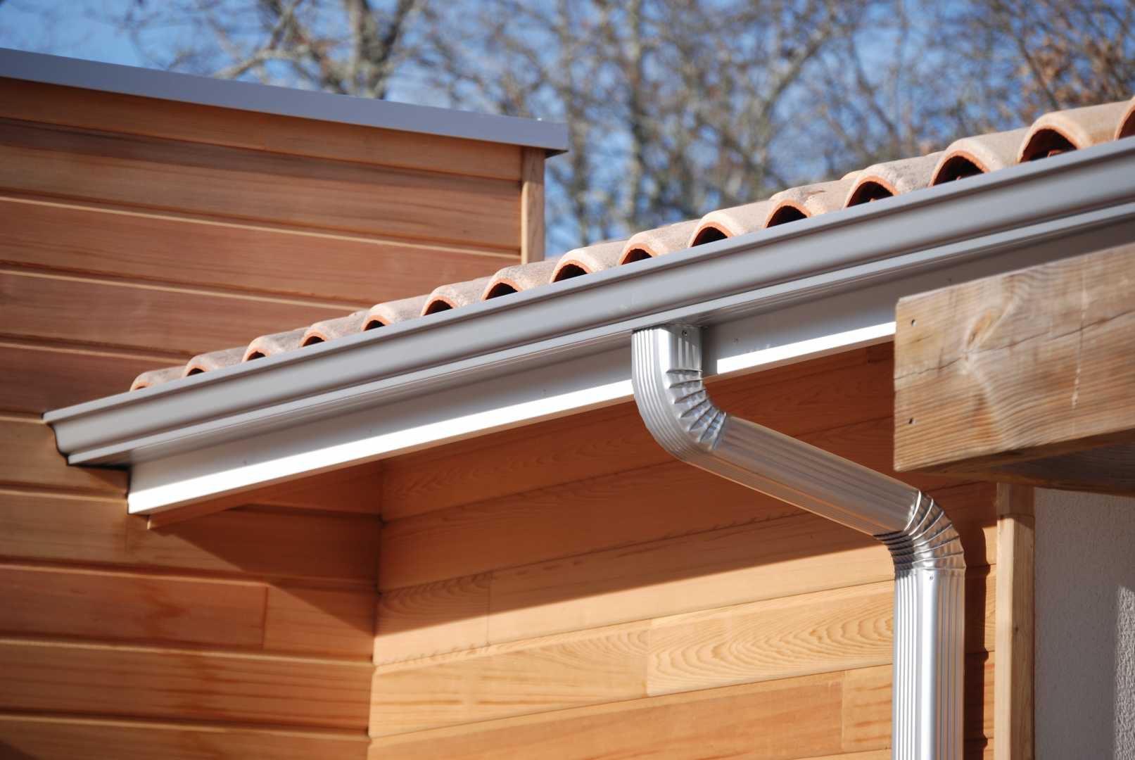 Durable PVC Rain Gutter For All Weather Warehouse Ghana